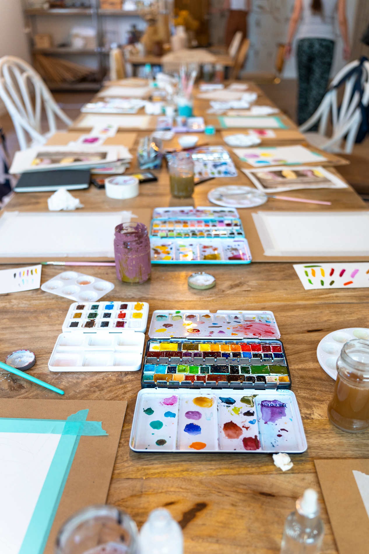 Watercolor Workshop. Creative Acuarela Workshop: Students Channel their Inner Artists